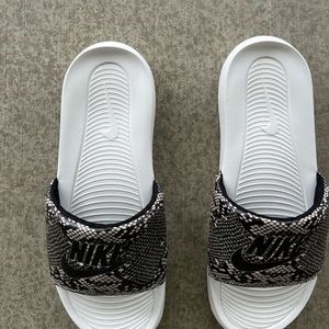 Nike snakeskin pattern slides size 11